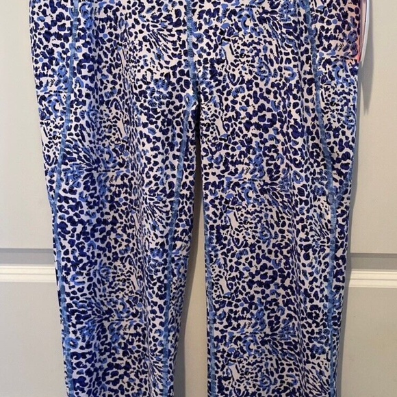 new Lilly Pulitzer Luxletic UPF 50+ Carpe Vita Flare Leggings Size Small - Picture 5 of 6